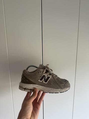 New Balance 1906R – Grijs/Taupe – Maat 35.5, Gebruikt, Verzenden, Jongen of Meisje, New balance