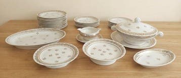 Tafelservies (31) - Zacht porcelein - Limoges
