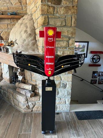 Auto-onderdeel - Ferrari - 1/2 Ferrari F1-75 Frontflügel auf, Nieuw