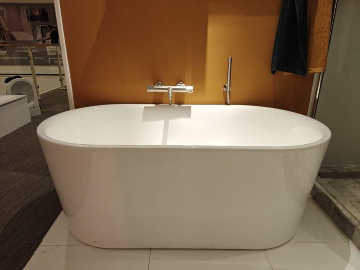 Vrijstaand bad glans wit 155x80  - 0034, Doe-het-zelf en Verbouw, Sanitair, Bad, Nieuw, Ophalen
