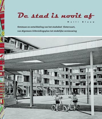 De stad is nooit af - M. Blauw 9789065508980, Boeken, Verzenden, Gelezen, M. Blauw