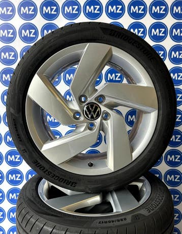 Volkswagen Golf 8 | 17 inch Demo Velgen + Banden, Ophalen of Verzenden, Nieuw