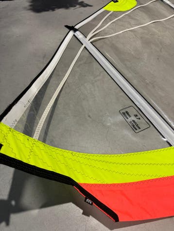Mistral Freeride 5.7, Watersport en Boten, Windsurfen, Ophalen of Verzenden, Nieuw
