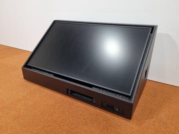 Confidence Display FLEX 43inch, 40°-55° elektr. verstelbaar, Nieuw, Flightcase