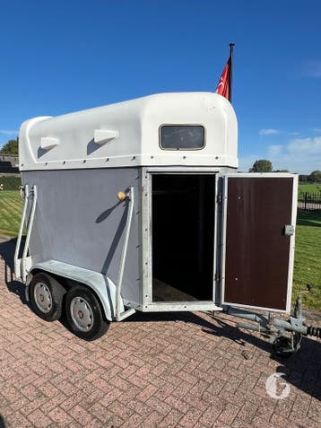 Leuke 5 sterren 1,5 paards paardentrailer!, Dieren en Toebehoren, Ophalen, Zo goed als nieuw, Hout, 1½-paards trailer
