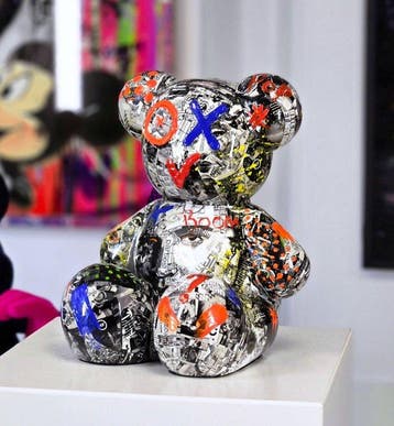 Patryk Konrad - Contemporary Pop Art Bear Sculpture / Black