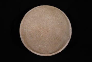 Transjordanië Aardewerk grote plaat, 26,5 x 8 cm