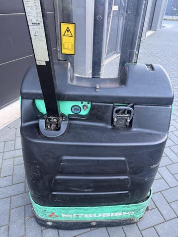 Goedkope stapelaar met goede batterij, Stapelaar, Ophalen of Verzenden, Elektrisch, Tot 1000 kg