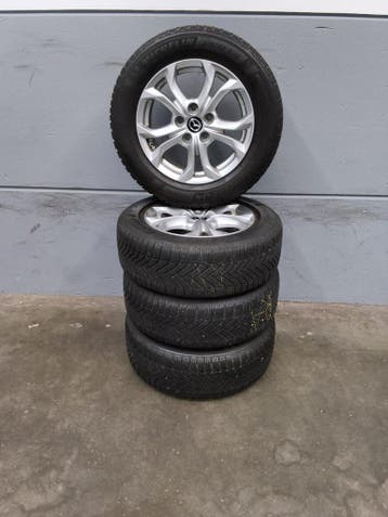 Mazda CX-30 winterset 16 inch Michelin Alpin 6 5 mm, 16 inch, Banden en Velgen, Personenwagen, Gebruikt