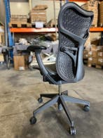 Refurbished Herman Miller Mirra 2 bureaustoel - zwart, Verzenden, Zwart, Zo goed als nieuw, Bureaustoel