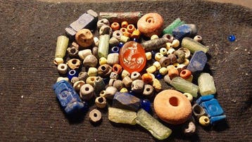 Oudegyptisch naar Romeins Glas meer dan honderd oude kralen