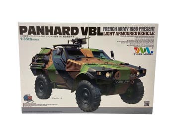 PANHARD VBL Light Armoured Vehicle French Army, Hobby en Vrije tijd, Modelbouw | Auto's en Voertuigen, Verzenden, Nieuw