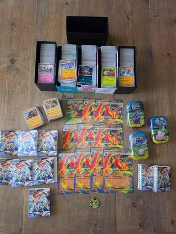 Pokémon - 3250 Bulk kaarten - 2500 English Bulk + Jumbo, Nieuw