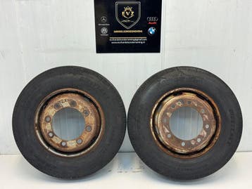 2 stuks 225/75/R17,5 Volvo Trucks stalen velgen met banden, Auto-onderdelen, Gebruikt, Banden en Velgen, 17 inch, Personenwagen