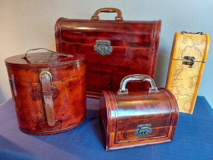 Kist (4) - Houten Kist - Koffer - 4 Stuks - Hout, Metaal, Antiek en Kunst, Curiosa en Brocante