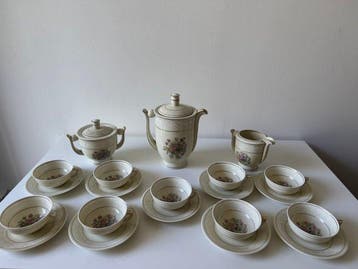Limoges - Koffie- en theeservies (21) - Beenderporselein