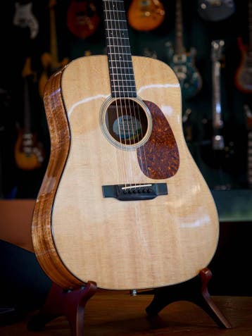 Bourgeois Touchstone Series D Country Boy Hawaiian Pre-Owned, Muziek en Instrumenten, Snaarinstrumenten | Gitaren | Akoestisch
