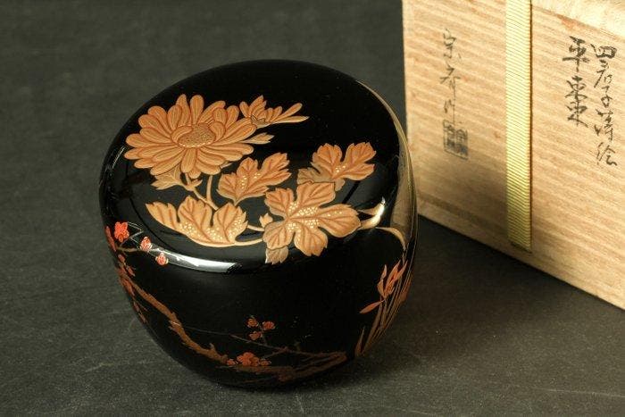 Wakashima Sosai () - Natsume - Theekist met maki-e “Vier, Antiek en Kunst, Antiek | Overige Antiek