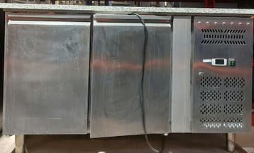 Occasion Pizzaprep koelwerkbank 2 deuren, Ophalen, Gebruikt, Koelen en Vriezen