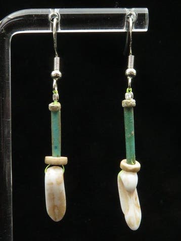Oud-Egyptisch Oorbellen gemaakt van faience-mummie kralen, Sieraden, Tassen en Uiterlijk