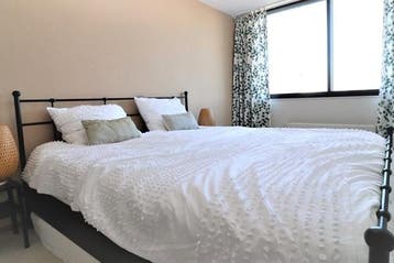 Appartement Oostzeedijk in Rotterdam, Huizen en Kamers, Rotterdam, Via bemiddelaar, Appartement, Rotterdam