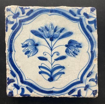 Tegel - Antieke Delfts blauwe tegels met een drietallen in