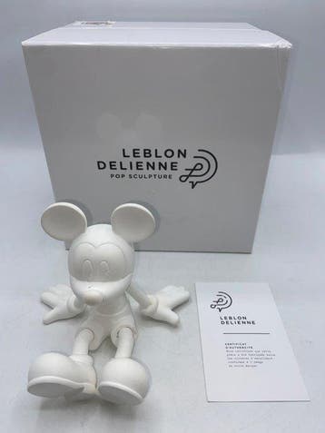 Leblon Delienne - Beeldje - Mickey Mouse assis - Hars, Nieuw