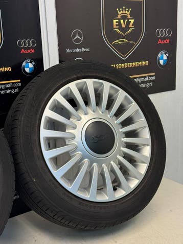 2 stuks 185/55R15 inch Fiat 500 bj.2011 lichtmetalen velgen, Gebruikt, 15 inch, Banden en Velgen, 185 mm