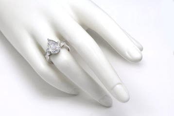 Ring - 14 karaat Witgoud - 4.01ct. tw. Diamant (Natuurlijk), Nieuw