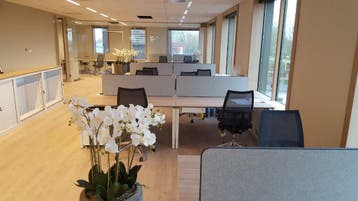 Kantoormeubilair, Kantoormeubelen, gebruikt en nieuw, Zakelijke goederen, Vergader- of Presentatieruimte, Ophalen of Verzenden