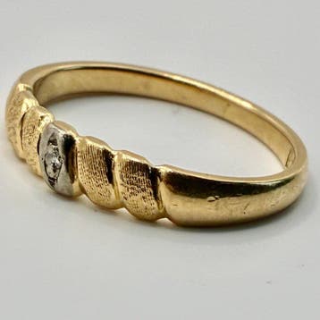 Ring - 18 karaat Geel goud - 0.01ct. tw. Diamant, Nieuw