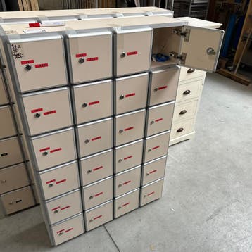 24-deurs Aestic telefoonlockers - 123x82x23 cm, Ophalen of Verzenden, Nieuw