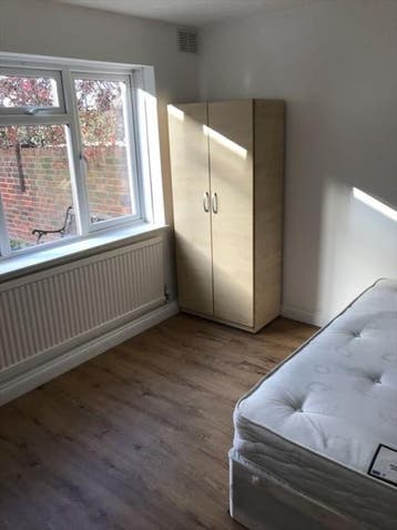 Te Huur Kamer Veerlaan In Rotterdam, Huizen en Kamers, Minder dan 20 m², Rotterdam