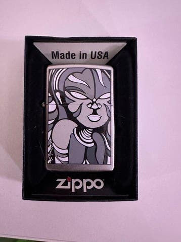Zippo - Aansteker - IJzer (gegoten/gesmeed), Nieuw