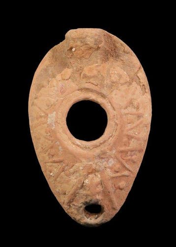 Byzantijns Terracotta Slipper-olielamp met geometrisch