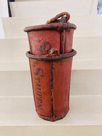 Emmer - rond 1900 - 2 antieke brandblussers