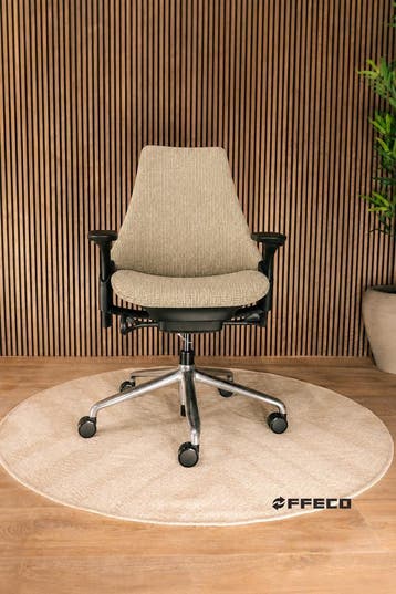 Refurbished Herman Miller Sayl Gestoffeerd In Beige Stof, Verzenden, Beige, Zo goed als nieuw, Bureaustoel