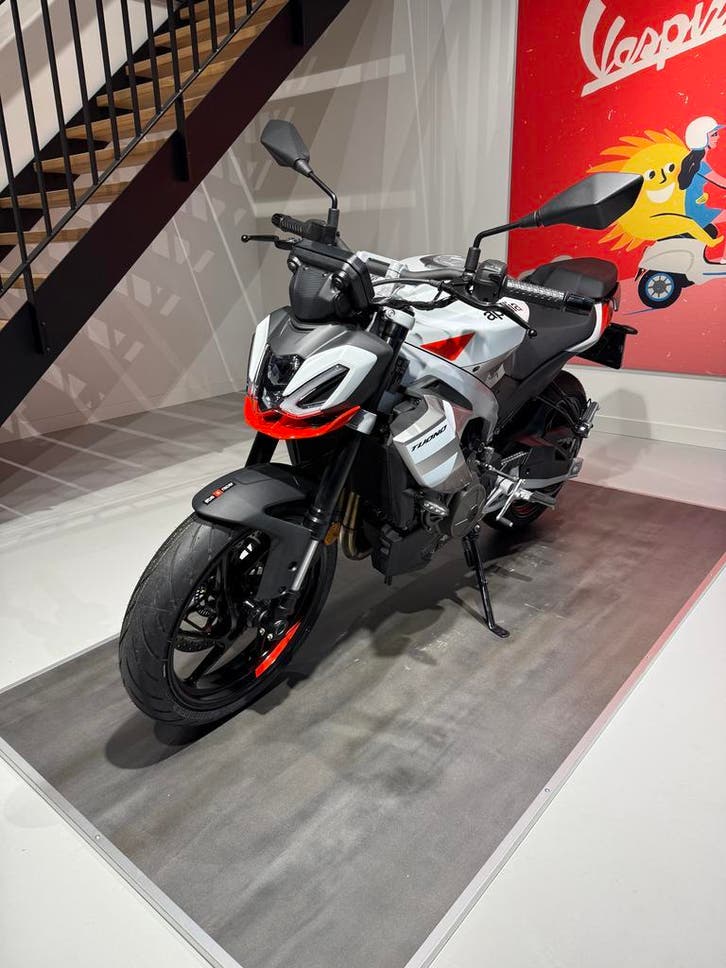 Aprilia Tuono 457cc Motor – A2 Rijbewijs – Nieuw, Motoren, Motoren | Aprilia, Naked bike, Minimaal motorrijbewijs A2, 2 cilinders