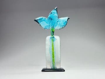 Studio Habrat - Beeldje - Meadow Flower - fusie, Antiek en Kunst, Antiek | Glas en Kristal