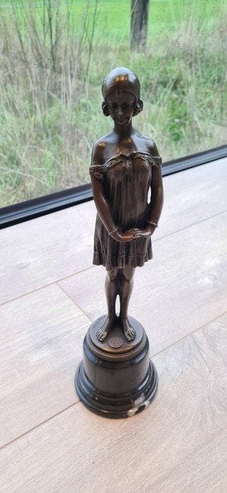 Beeld, Bronze statue Linnocence signed D.H. Chiparus - 35, Antiek en Kunst, Curiosa en Brocante