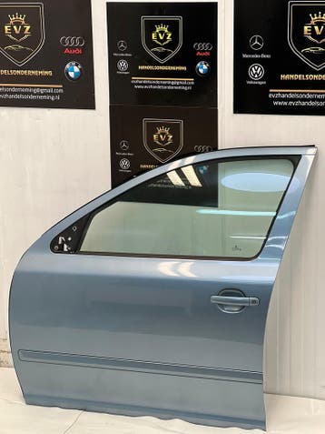 Skoda Octavia Combi portier 4-deurs links voor bj.2010 blauw, Auto-onderdelen, Carrosserie en Plaatwerk, Gebruikt, Voor, Skoda
