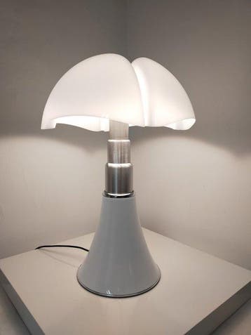 Martinelli Luce - Gae Aulenti - Tafellamp - Pipistrello 620