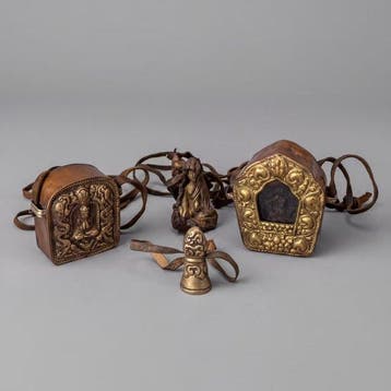 Boeddhistische objecten (4) - Koper, Leder - 1970-1980 -, Antiek en Kunst