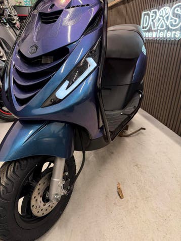 Piaggio zip 2018 BROM E4 | Zeer goede staat | Met GARANTIE!, Maximaal 45 km/u, Zip, Ophalen of Verzenden, Zo goed als nieuw