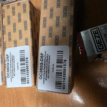 NIEUW !! Geze elektrische mini ruststroom deuropener 12-24V, Ophalen of Verzenden, Nieuw