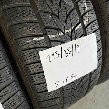 2 x Tristar 225-35-19 Winterbanden 6,5mm, 19 inch, Gebruikt, Band(en), Personenwagen
