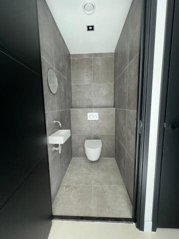 Is uw badkamer of toilet toe aan een complete metamorfose, Huis en Inrichting, Nieuw, Met bad