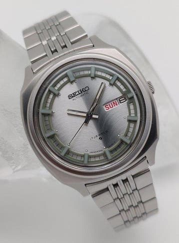 Seiko - Seiko 5 Automatic - Silver Rally - Oversize -