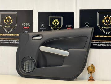 Mazda 2 bekleding portier rechts voor bj.2012 D651684C1, Auto-onderdelen, Interieur en Bekleding, Gebruikt, Mazda