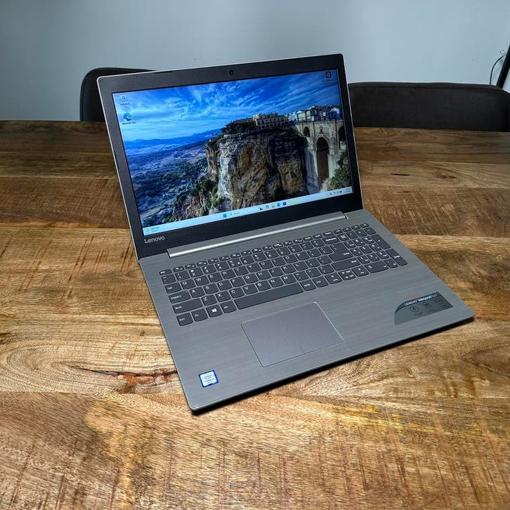 Gemiddeld Formaat Lenovo Laptop Intel Core i3 SSD Windows 11, Computers en Software, Windows Laptops, 2 tot 3 Ghz, SSD, 15 inch